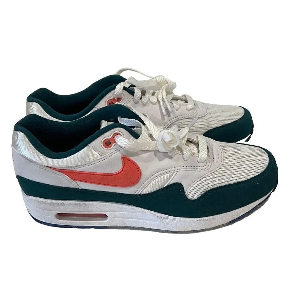 Nike Air Max Women’s Sz.9.5